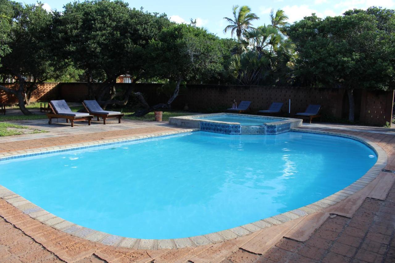 Morrumbene Beach Resort Exterior foto